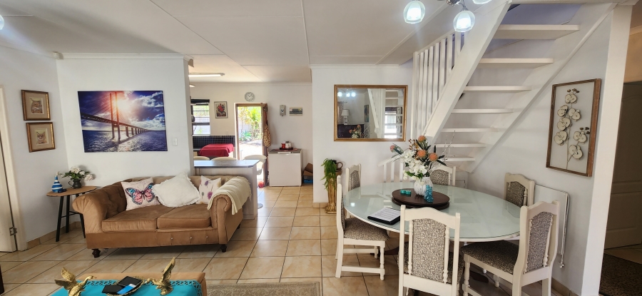 6 Bedroom Property for Sale in Dana Bay Western Cape